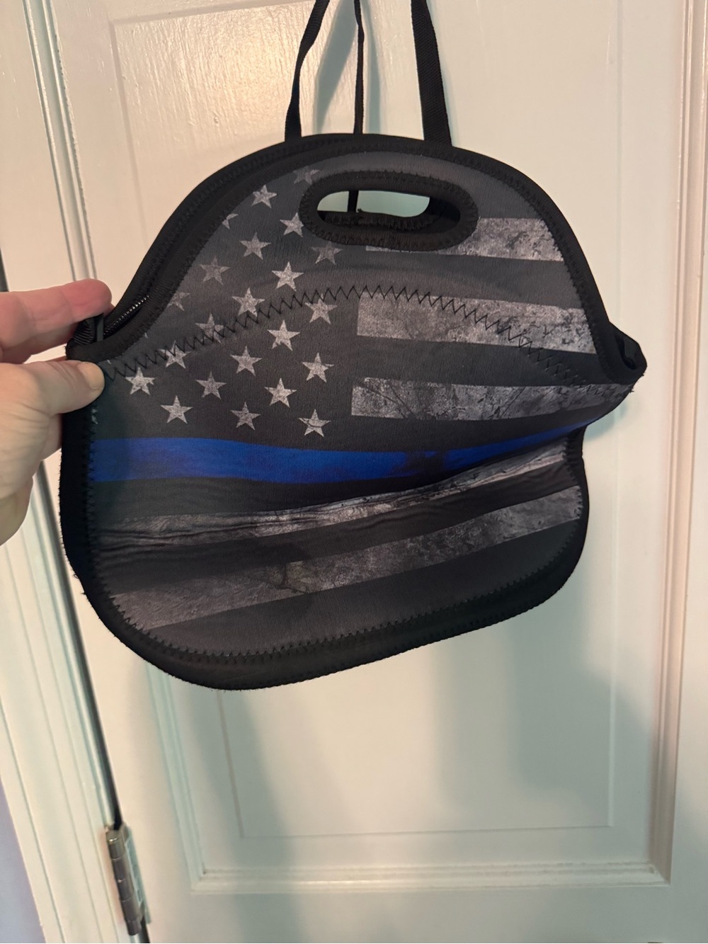 Stylish Thin Blue Line Insulated Lunch Tote | Neoprene Shoulder Bag, unique! - Picture 11 of 14